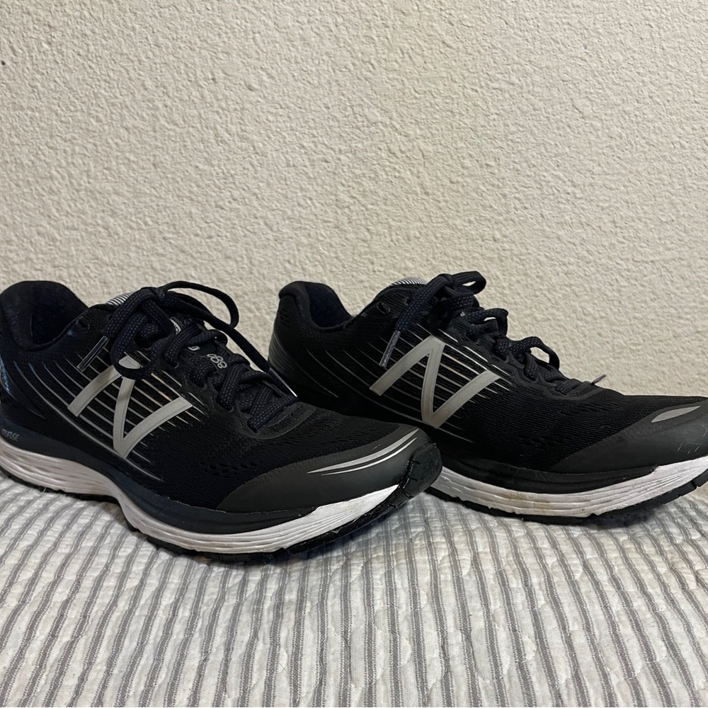 New Balance 880 Shoes